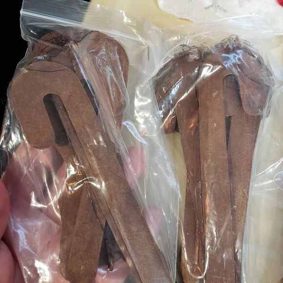 Primitive Christmas Decor Rusty Metal Candy Cane Garland Set of 4 Farmhouse - Picture 3 of 7